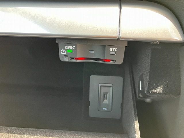 PORSCHE 718CAYMAN 2017 Image 31