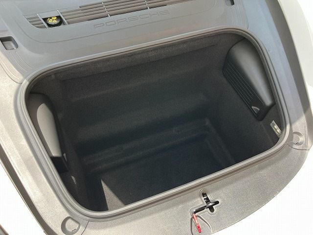 PORSCHE 718CAYMAN 2017 Image 31