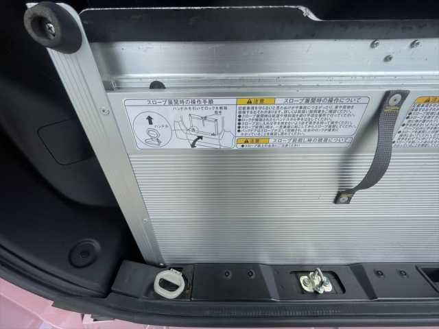 DAIHATSU TANTO 2020 Image 31