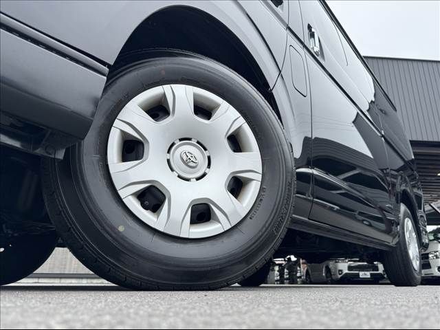 TOYOTA HIACE VAN 2WD 2024 Image 31