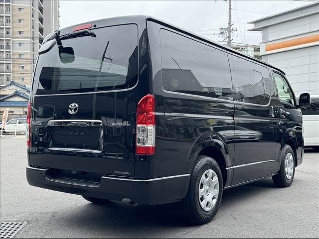 TOYOTA HIACE VAN 2WD 2024 Image 31