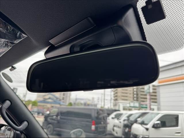 TOYOTA HIACE VAN 2WD 2024 Image 31