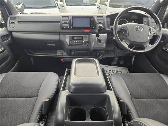 TOYOTA HIACE VAN 2WD 2024 Image 31