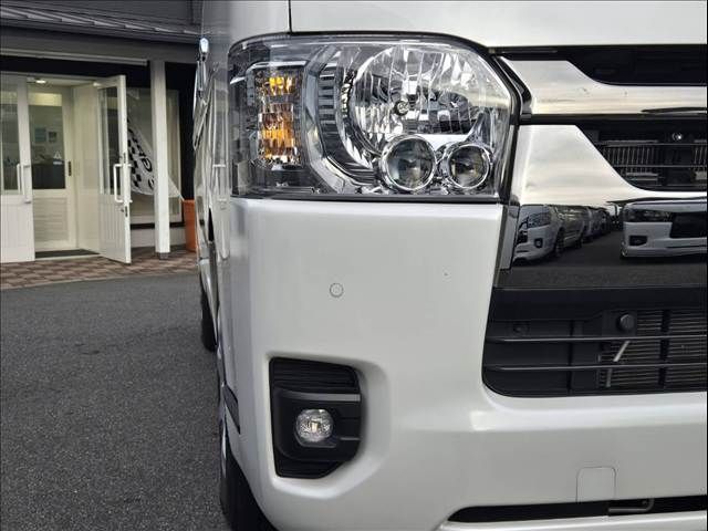 TOYOTA HIACE VAN 2WD 2024 Image 31