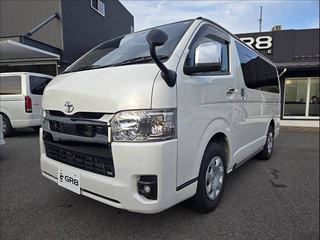 TOYOTA HIACE VAN 2WD 2024 Image 31