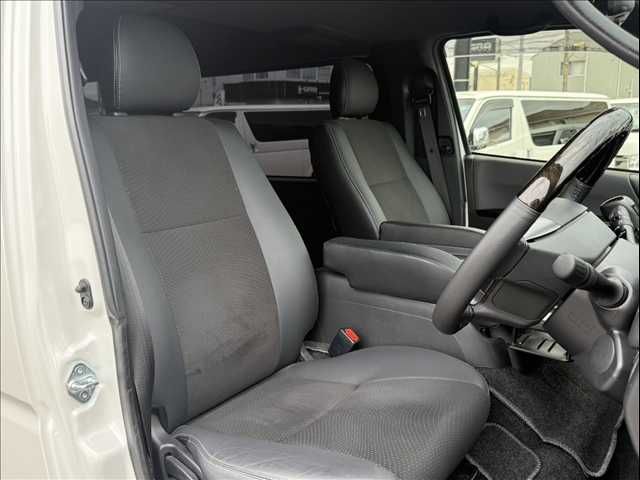 TOYOTA HIACE VAN 4WD 2021 Image 31