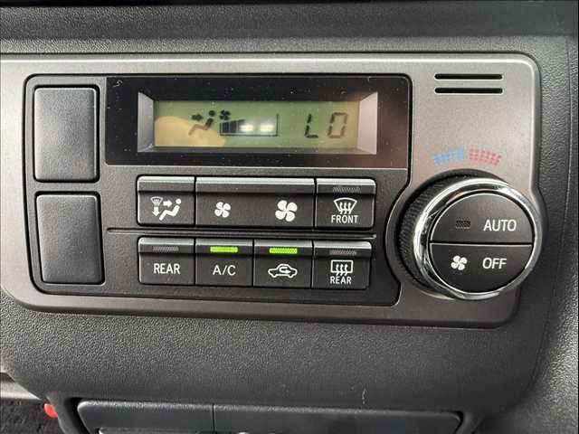 TOYOTA HIACE VAN 4WD 2021 Image 31