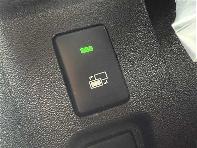 TOYOTA HIACE VAN 4WD 2021 Image 31