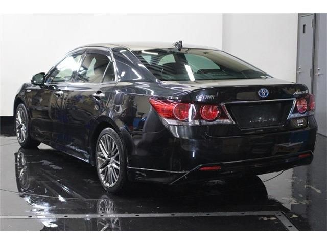 TOYOTA CROWN SEDAN HYBRID 4 2017 Image 31