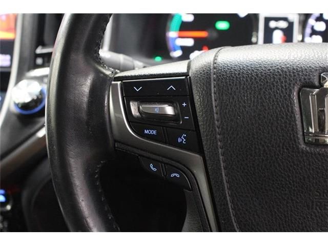 TOYOTA CROWN SEDAN HYBRID 4 2017 Image 31