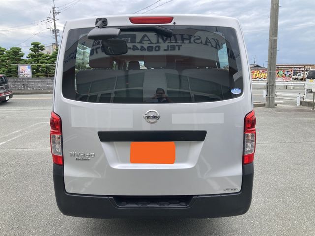 NISSAN NV350 CARAVAN WAGON 2017 Image 31