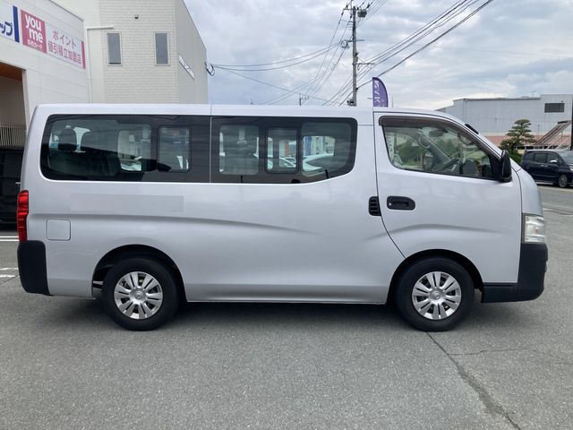 NISSAN NV350 CARAVAN WAGON 2017 Image 31