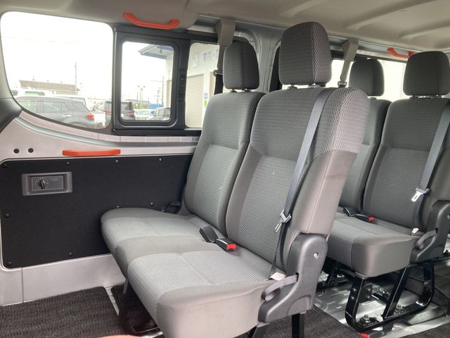 NISSAN NV350 CARAVAN WAGON 2017 Image 31