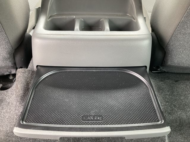 NISSAN NV350 CARAVAN WAGON 2017 Image 31