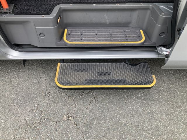 NISSAN NV350 CARAVAN WAGON 2017 Image 31