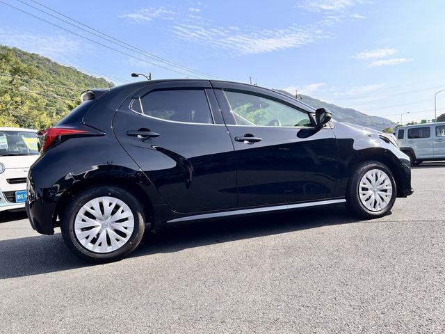 TOYOTA YARIS HYBRID 2022 Image 31