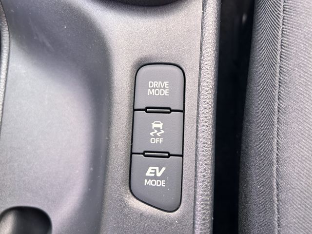 TOYOTA YARIS HYBRID 2022 Image 31