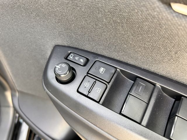 TOYOTA YARIS HYBRID 2022 Image 31