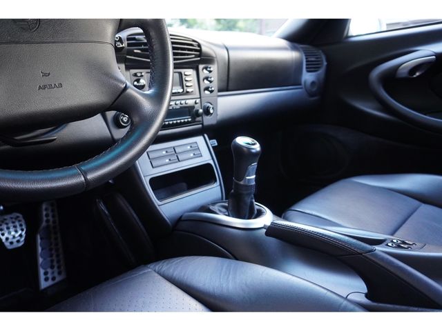 PORSCHE 911 2001 Image 31