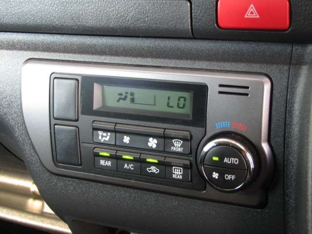 TOYOTA REGIUSACE VAN 2WD 2015 Image 31