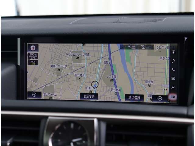 TOYOTA LEXUS IS300H 2018 Image 31