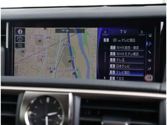 TOYOTA LEXUS IS300H 2018 Image 31