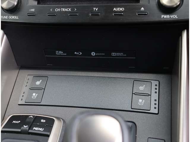 TOYOTA LEXUS IS300H 2018 Image 31