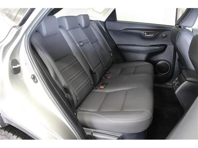 TOYOTA LEXUS NX300H AWD 2015 Image 31