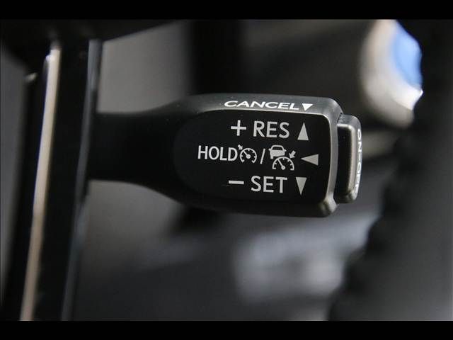 TOYOTA PRIUS PHV 2020 Image 31