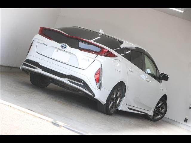 TOYOTA PRIUS PHV 2020 Image 31