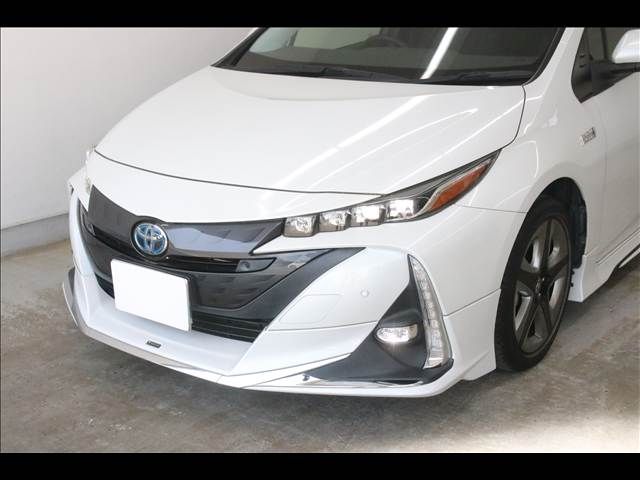 TOYOTA PRIUS PHV 2020 Image 31