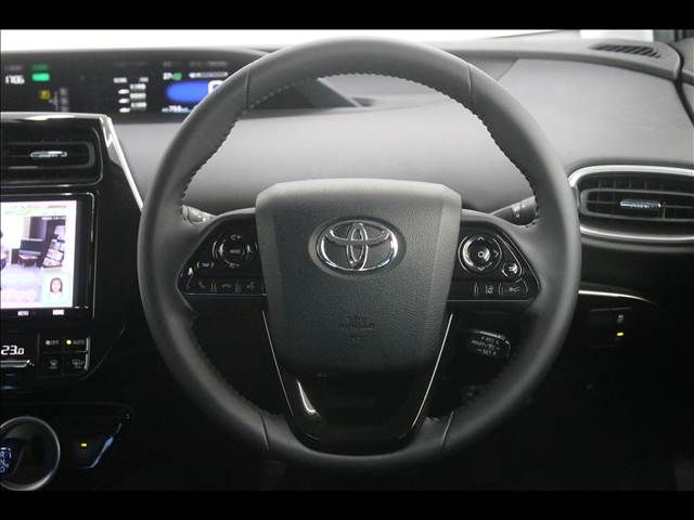 TOYOTA PRIUS PHV 2020 Image 31