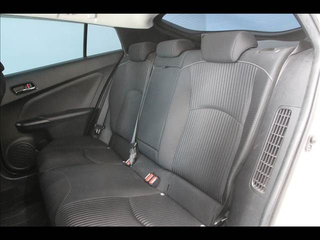 TOYOTA PRIUS PHV 2020 Image 31