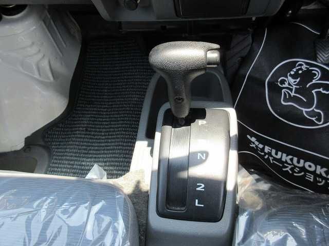 MITSUBISHI MINICAB VAN 2013 Image 31