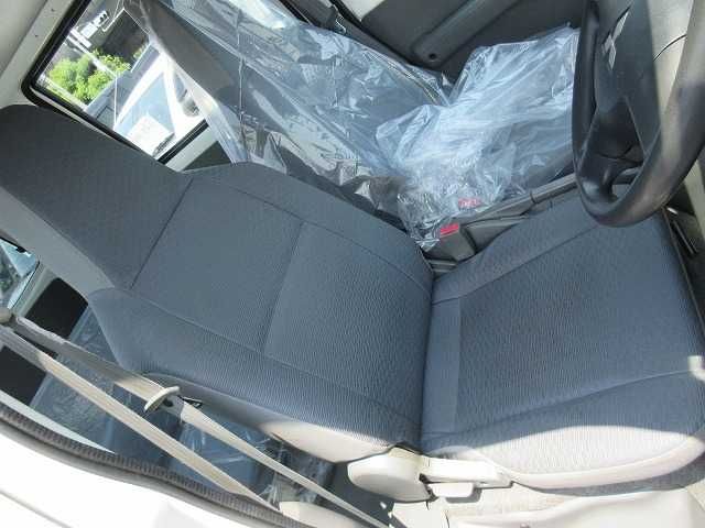 MITSUBISHI MINICAB VAN 2013 Image 31