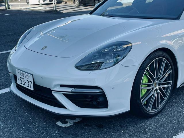 PORSCHE PANAMERA 2018 Image 31