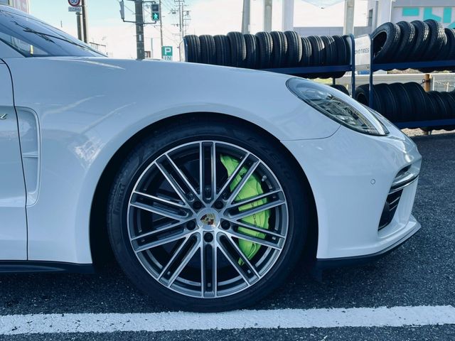 PORSCHE PANAMERA 2018 Image 31