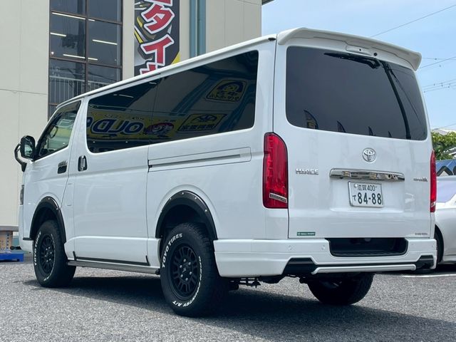 TOYOTA HIACE VAN 4WD 2023 Image 31