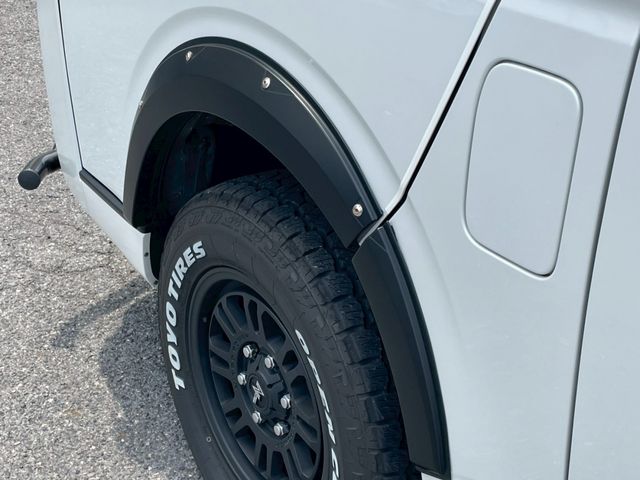 TOYOTA HIACE VAN 4WD 2023 Image 31