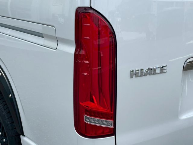 TOYOTA HIACE VAN 4WD 2023 Image 31