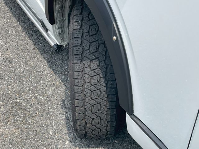 TOYOTA HIACE VAN 4WD 2023 Image 31