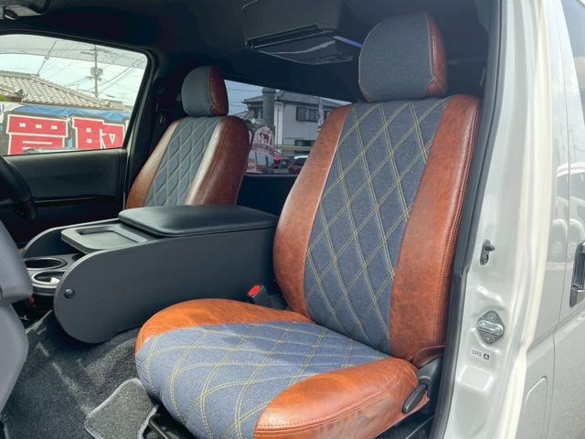 TOYOTA HIACE VAN 4WD 2023 Image 31