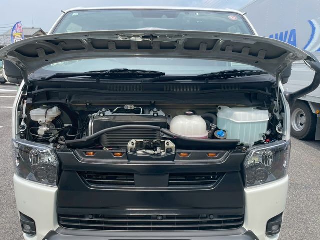 TOYOTA HIACE VAN 4WD 2023 Image 31