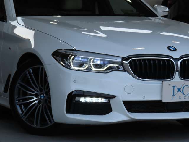 BMW 5SERIES TOURING 2017 Image 31