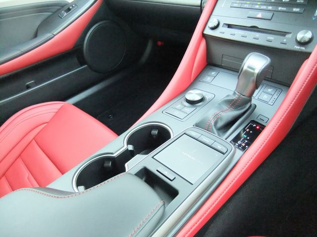 TOYOTA LEXUS RC350 2023 Image 31