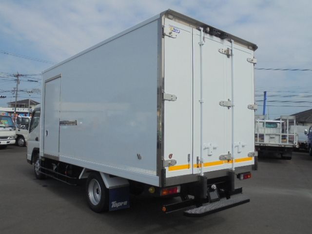 MITSUBISHI CANTER 2019 Image 31