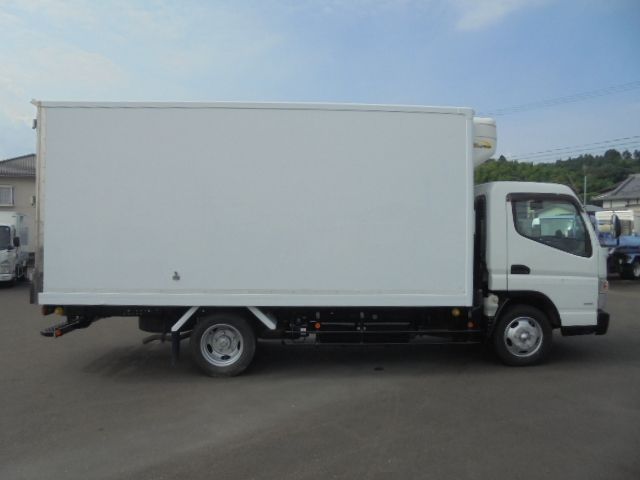 MITSUBISHI CANTER 2019 Image 31