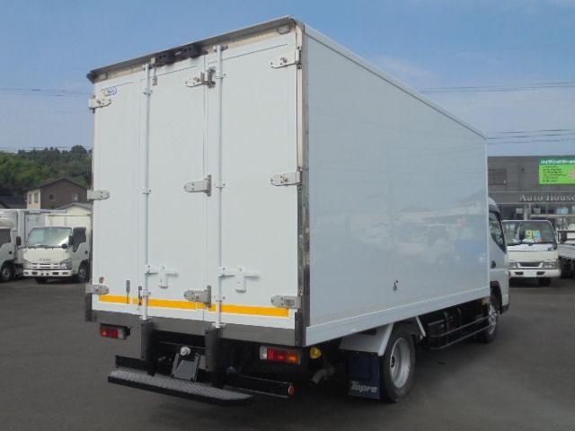 MITSUBISHI CANTER 2019 Image 31