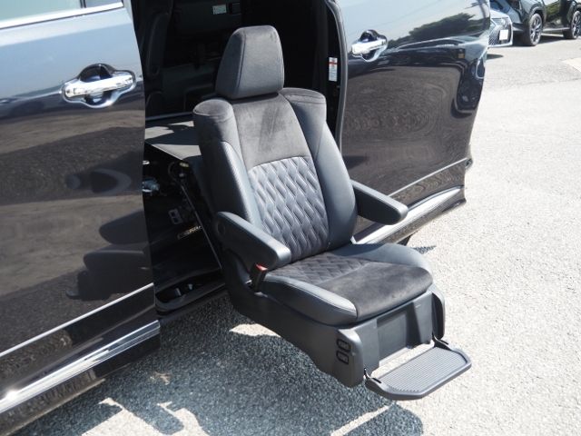 TOYOTA ALPHARD HYBRID 4WD 2016 Image 31