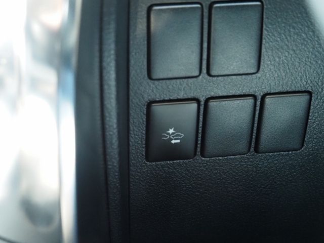 TOYOTA ALPHARD HYBRID 4WD 2016 Image 31